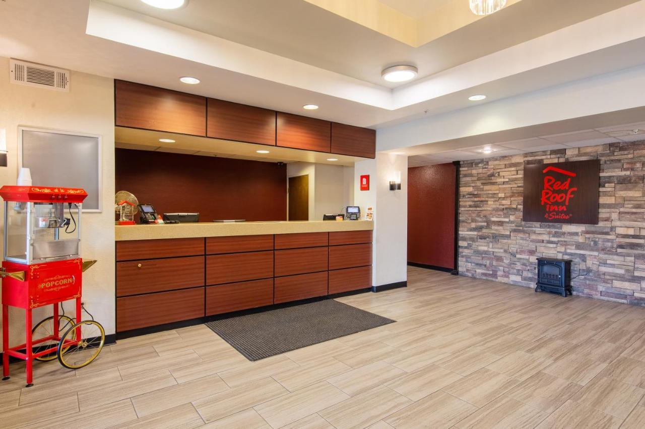 Red Roof Inn & Suites Indianapolis Airport Buitenkant foto