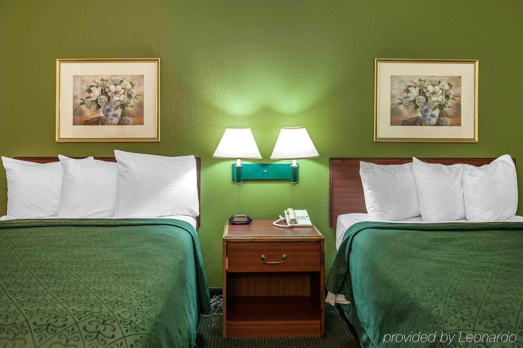 Red Roof Inn & Suites Indianapolis Airport Buitenkant foto